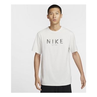Nike Hyverse Dri-FIT UV T-Shirt Asia Sizing White HJ7008-030