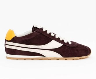 Oncept Womens Essex Sneaker In Burgundy