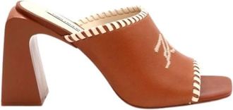 Karl Lagerfeld Astra Nova Whipstitch Slide - Dames - Muiltjes - Bruin - 36 EU - Leer - Schoenen
