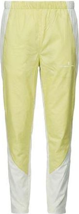 On PARTES DE ABAJO - Pantalones en YOOX.COM