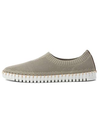 Eric Michael Womens Lucy Slip-On In Beige