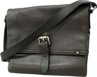 Louis Vuitton Coffee Shoulder Bag (Pre-Owned)