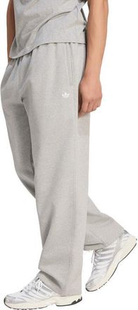 adidas Trefoil Essentials Fleece Sweatpants in Medium Grey Heather at Nordstrom, Size Xx-Large