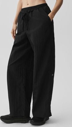 Alo | Ripstop Electric Straight Leg Pants in Black, Size: Medium