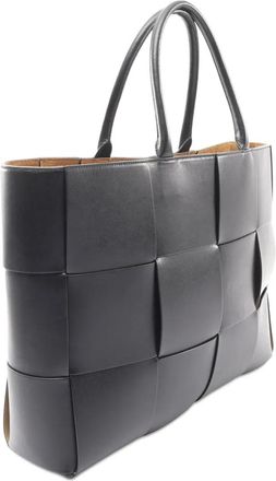 Bottega Veneta 2012-2025 Large Leather Maxi Intrecciato Arco tote bag - women - Calf Leather/Leather - One Size - Black