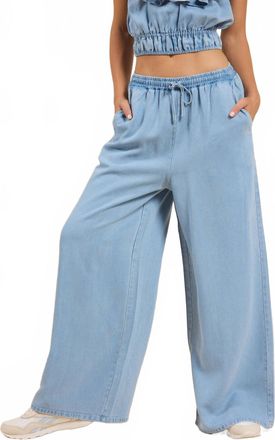 Sadie & Sage Its Pouring Elastic Drawstring Pants In Light Chambray