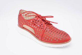Django & Juliette Womens Onstage Lace-Up Sneakers In Red Leather/ White Sole