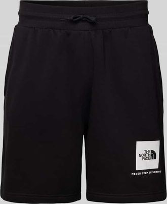 The North Face Regular Fit Sweatshorts mit Label-Print in Black, Größe XS