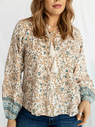 Elan Earthy Paisley Blouse In Beige