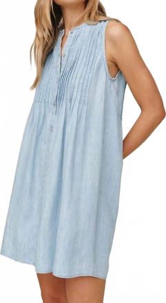 Bella Dahl Pintuck Sleeveless Dress In Sun Washed Denim