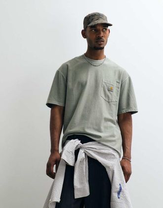 Carhartt Work in Progress T-shirt verde sfumato con tasca morbida