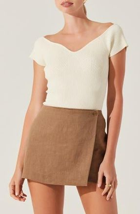 ASTR the Label Sweetheart Top in Cream at Nordstrom Rack, Size Small