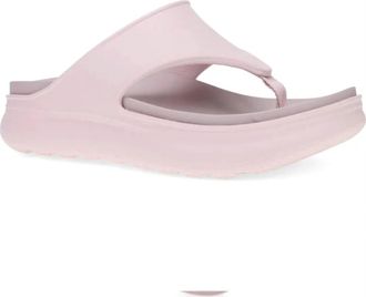 Dansko Womens Devyn Thong Sandal In Pink