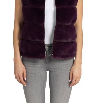 Love Token Vince Faux Fur Vest In Wine