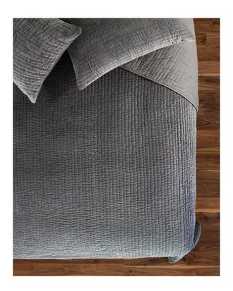 Melange Home Tamara Velvet Quilt Set