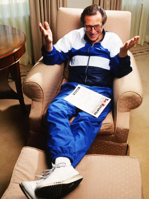 dad style, dad fashion, 90s style, 90s clothes, 90s fashion, dad sneakers, dad style, dad look, dad jeans, dad sneakers, how to rock the dad look, how to make the dad look stylish,