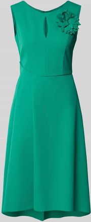 Vera Mont Knielanges Cocktailkleid mit Applikation in Gruen, Gr&ouml;&szlig;e 40