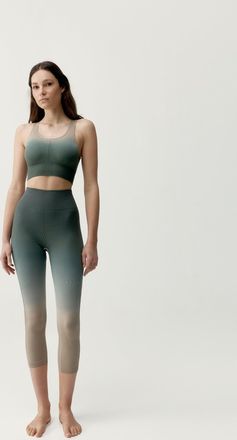 Born Living Yoga Top Dione Tea/Taupe