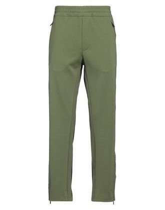 Moncler BOTTOMWEAR - Pantaloni su YOOX.COM