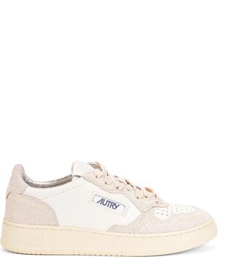 Autry Witte Action Platte Schoenen met Sterren - Dames - Sneakers - Wit - 39 EU - Schoenen