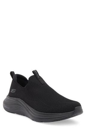 Skechers Vapor Foam Sneaker in Black at Nordstrom Rack, Size 10.5