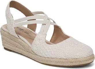 Life Stride Patience Wedge Sandal in Beige at Nordstrom, Size 8.5