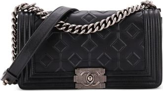 Chanel Arabesque Boy Flap Bag Embossed Calfskin Old Medium shoulder bag - Zwart