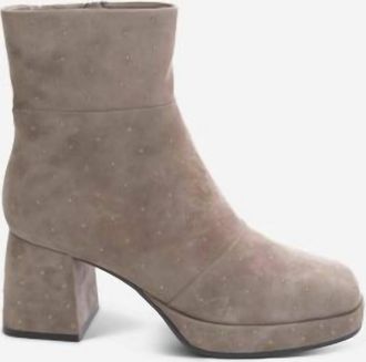Vaneli Womens Vava Boot In Military Suede