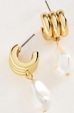 BaubleBar Teagan Ribbed Pearl Earrings