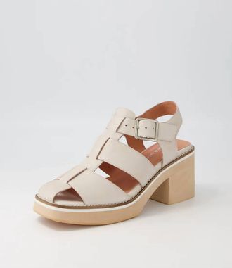 Django & Juliette Womens Jear Sandals In Almond Leather