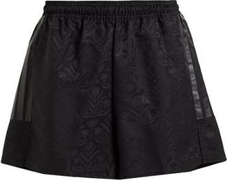 adidas BOTTOMWEAR - Shorts & Bermuda Shorts sur YOOX.COM