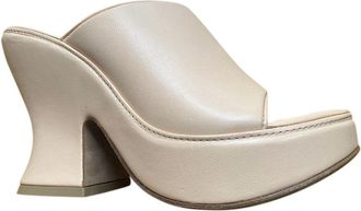 Bottega Veneta Nude Macaroon Sandals Size 35