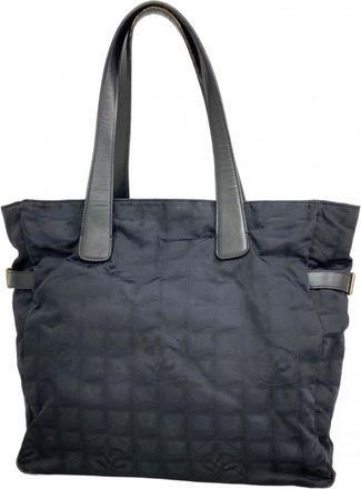Chanel Black Nylon Tote Bag (Pre-Owned)