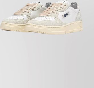 Autry low top sneakers contrast sole