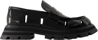 Alexander McQueen Womens Wander Ankle Boots Black-White Leather Shoes Flat-shoes