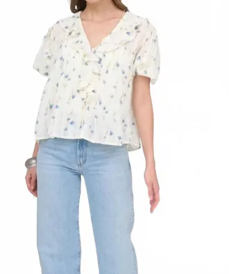 ZOE AND CLAIRE Floral Printed Ruffle V-Neck Top In Ivory Multi