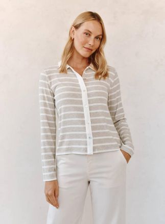 Bella Dahl Contrast Placket Button Down Shirt In Sand Stripe
