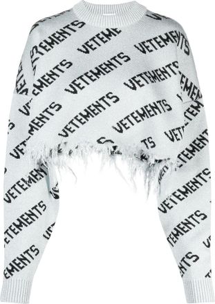 VETEMENTS frayed-hem intarsia-knit jumper - unisex - Viscose/RWS Merino Wool/Polyester - S - Silver