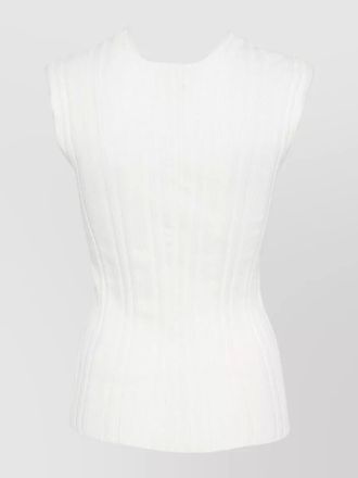 Closed ribbed slim-fit v-neck sleeveless top