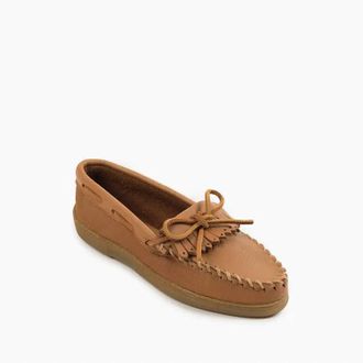 Minnetonka Womens Moosehide Kilty Loafers In Natural