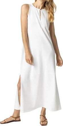 Lilla P Sleeveless Keyhole Maxi Dress In White