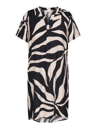 Only Carmakoma Sommerkleid ONLY CARMAKOMA CARSUSI S/S V-NECK KNEE DRESS WVN ZL, Damen, Gr. 42, N-Gr, schwarz aop:big leafes, Web, Obermaterial: 80% Viskose, 20% Poly