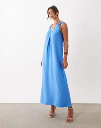Vero Moda Vestito lungo in raso blu marina con spalline arricciate