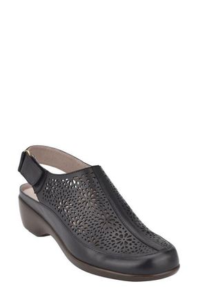 Easy Spirit Dawn Slingback Clog in Black Leather at Nordstrom, Size 10.5