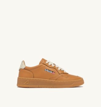 Autry SNEAKERS MEDALIST LOW IN PELLE COGNAC E MARSHMALLOW