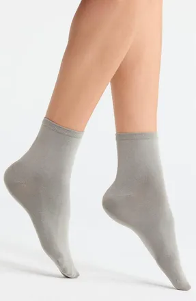 Nordstrom Everyday Low Flat Knit Crew Socks in Green Chaparral at Nordstrom, Size 9-11
