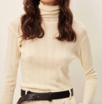 Sessun Norte Slim-Fitting Turtleneck Top In Fleur De Sel