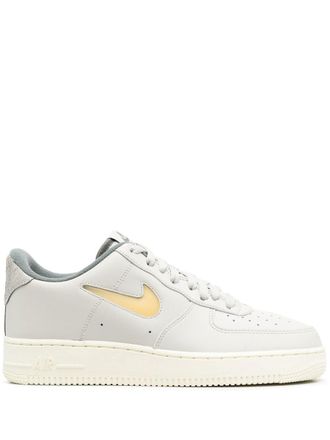 Nike Air Force 1 07 LX Light Bone/Pale Vanilla-Tumb sneakers - Grey