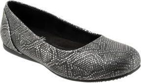 Softwalk Sonoma Flat in Black Snake at Nordstrom Rack, Size 7.5