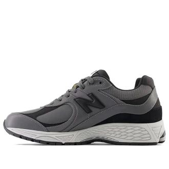 New Balance 2002R Vintage Leather Pack - Grey M2002RVG
